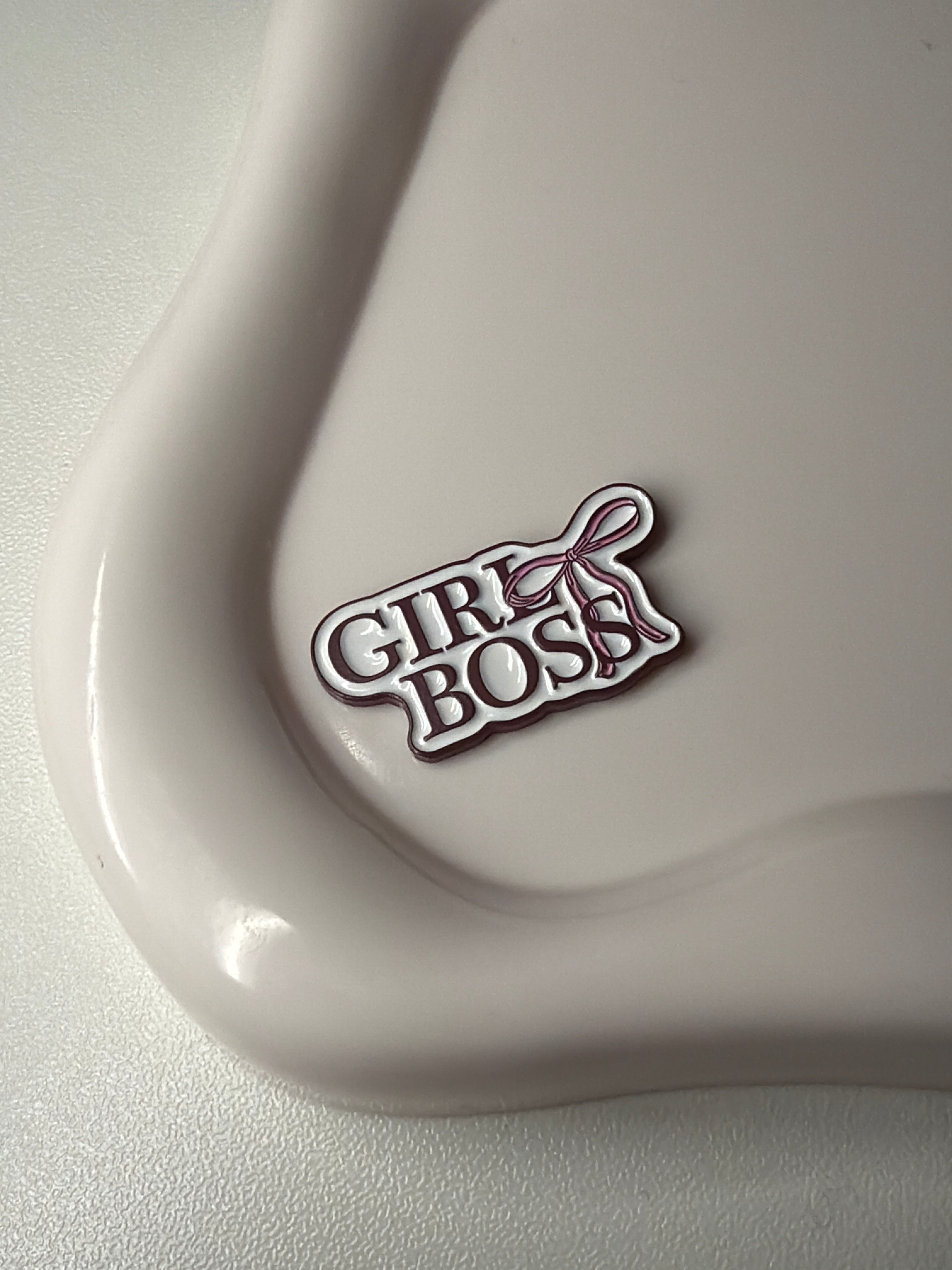 “Girl Boss”🎀 metal sticker