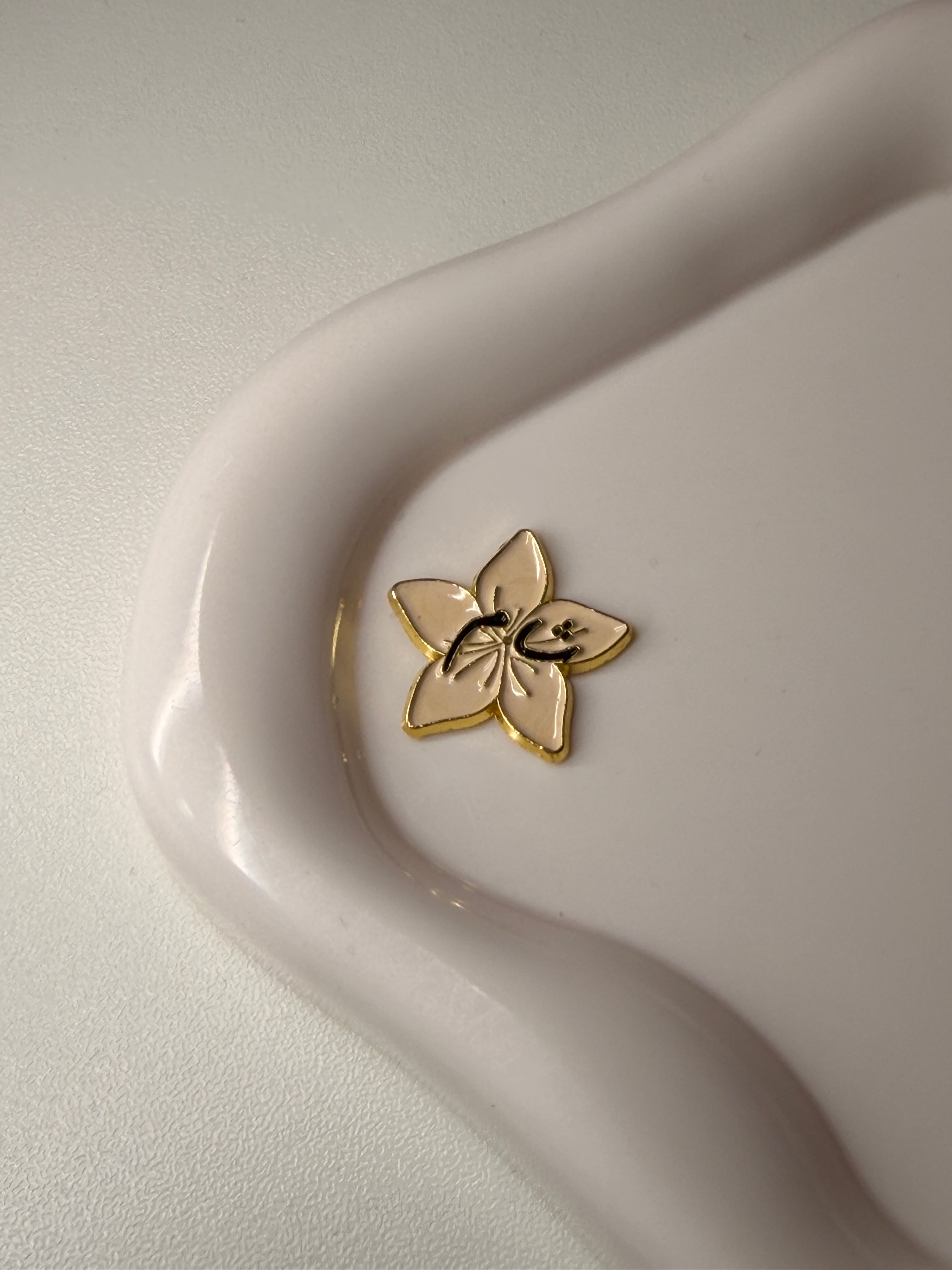 شام flower Metal Sticker