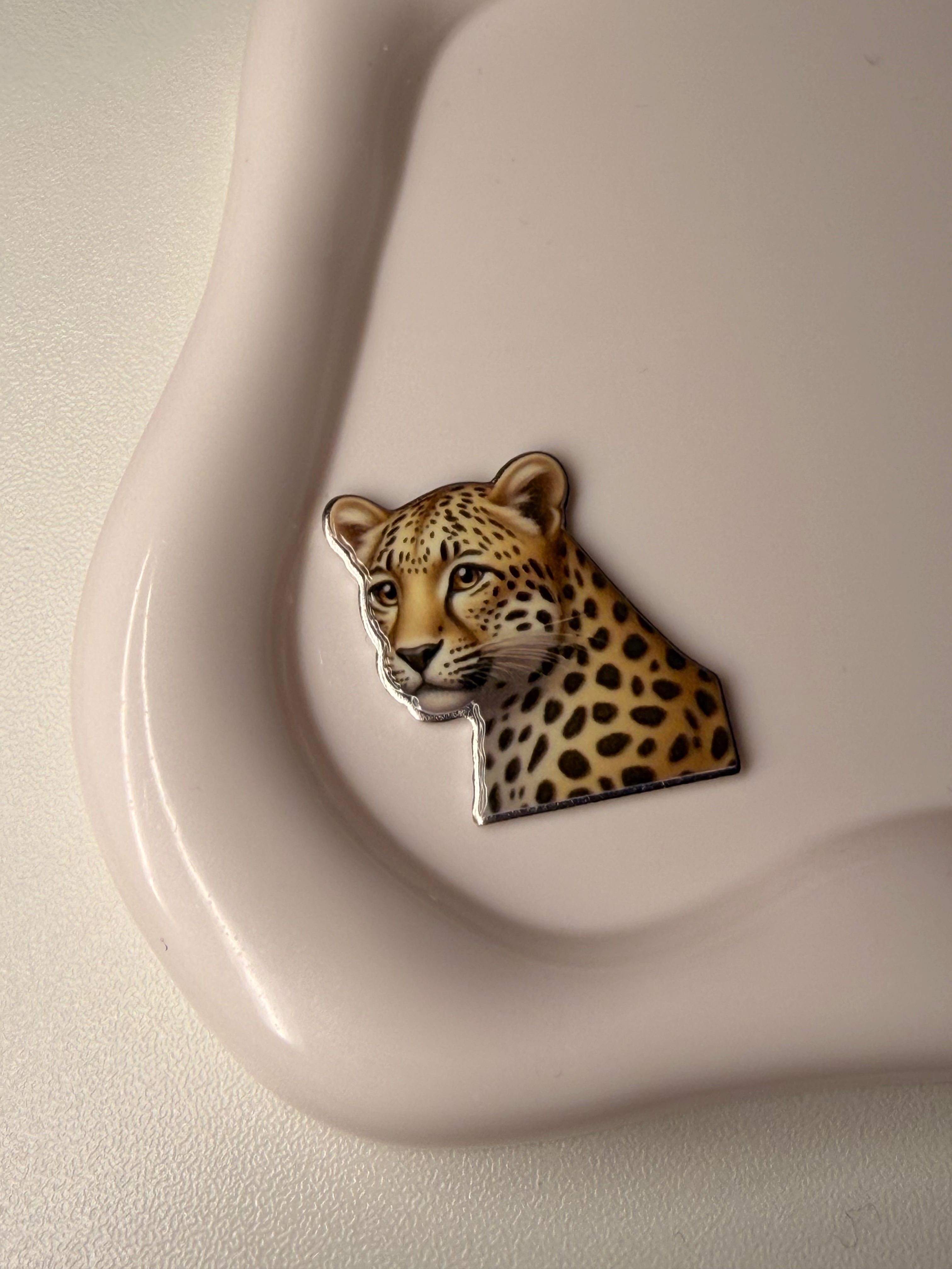 Leopard 🐆 metal sticker ￼