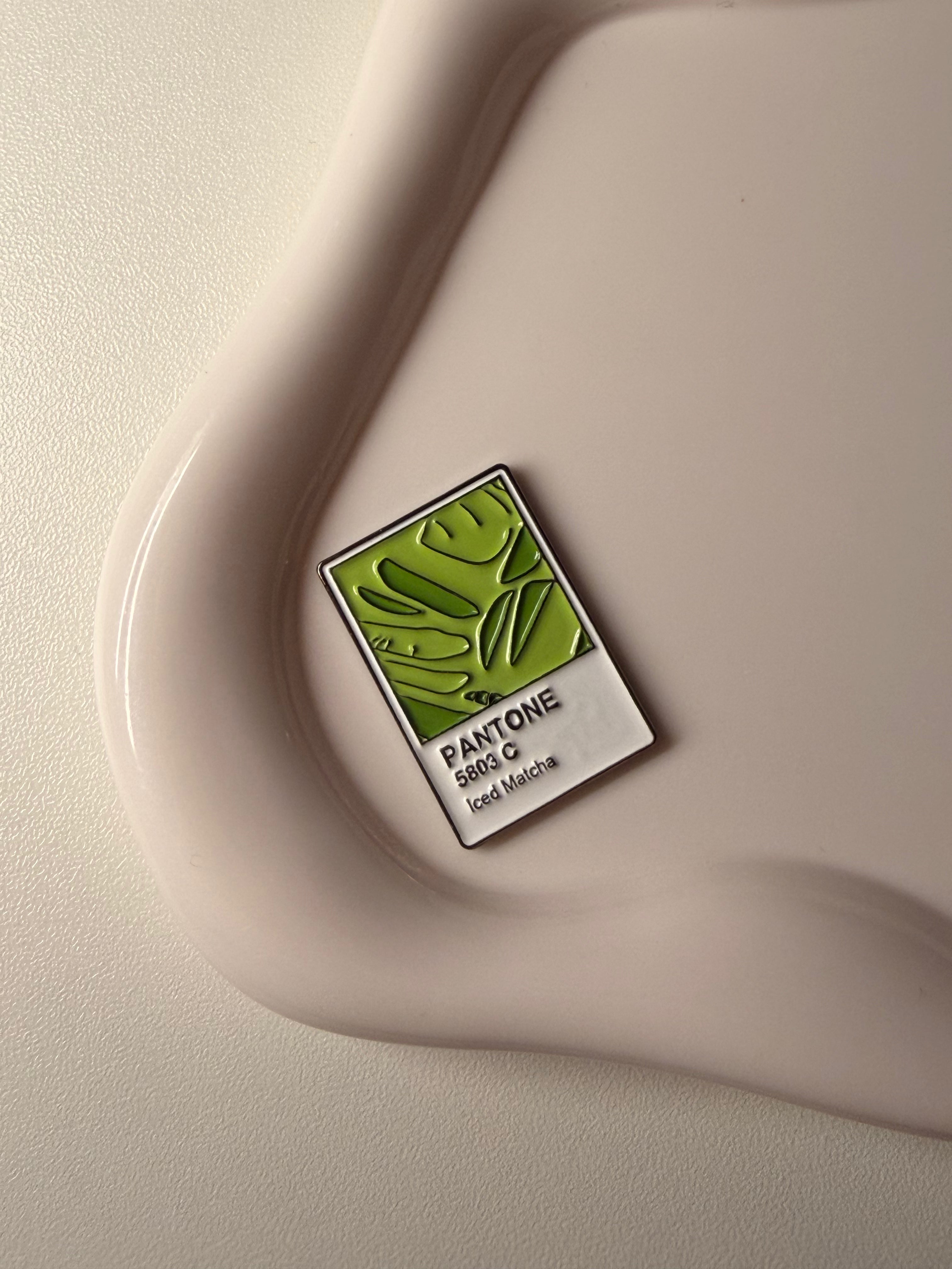 Pantone Iced Matcha Metal sticker 💚